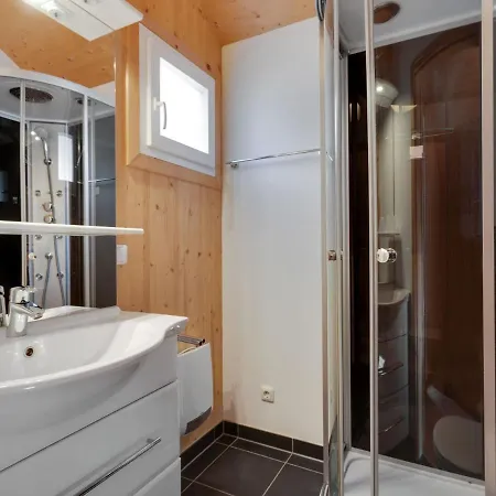 In Direkt Im Skigebiet 호엔타우에른